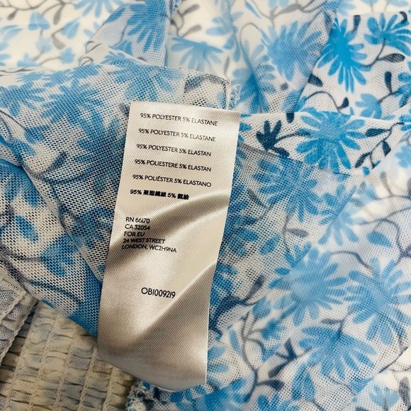 Maeve Anthropologie very stretchy floral top size Large - Picture 2 of 6